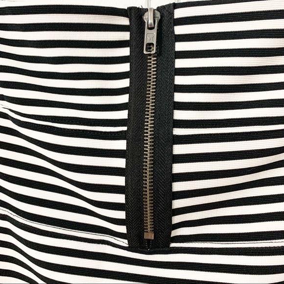 PINK Victoria Secret Striped Mini Skirt Exposed Zipper in Back Textured Fabric - Picture 4 of 8